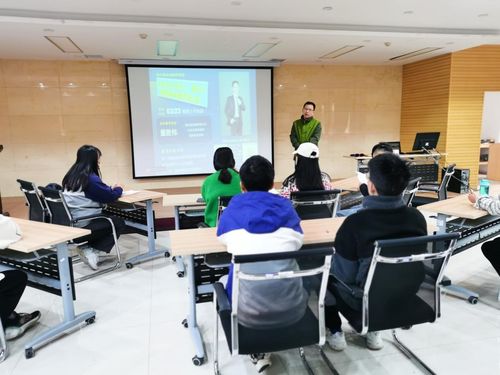 安阳工学院职业生涯咨询室 精准就业指导与信息咨询服务的创新实践